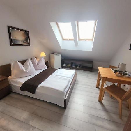 Iwona Pokoje Apartamenty Карвиа Экстерьер фото