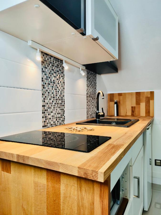 Iwona Pokoje Apartamenty Карвиа Экстерьер фото