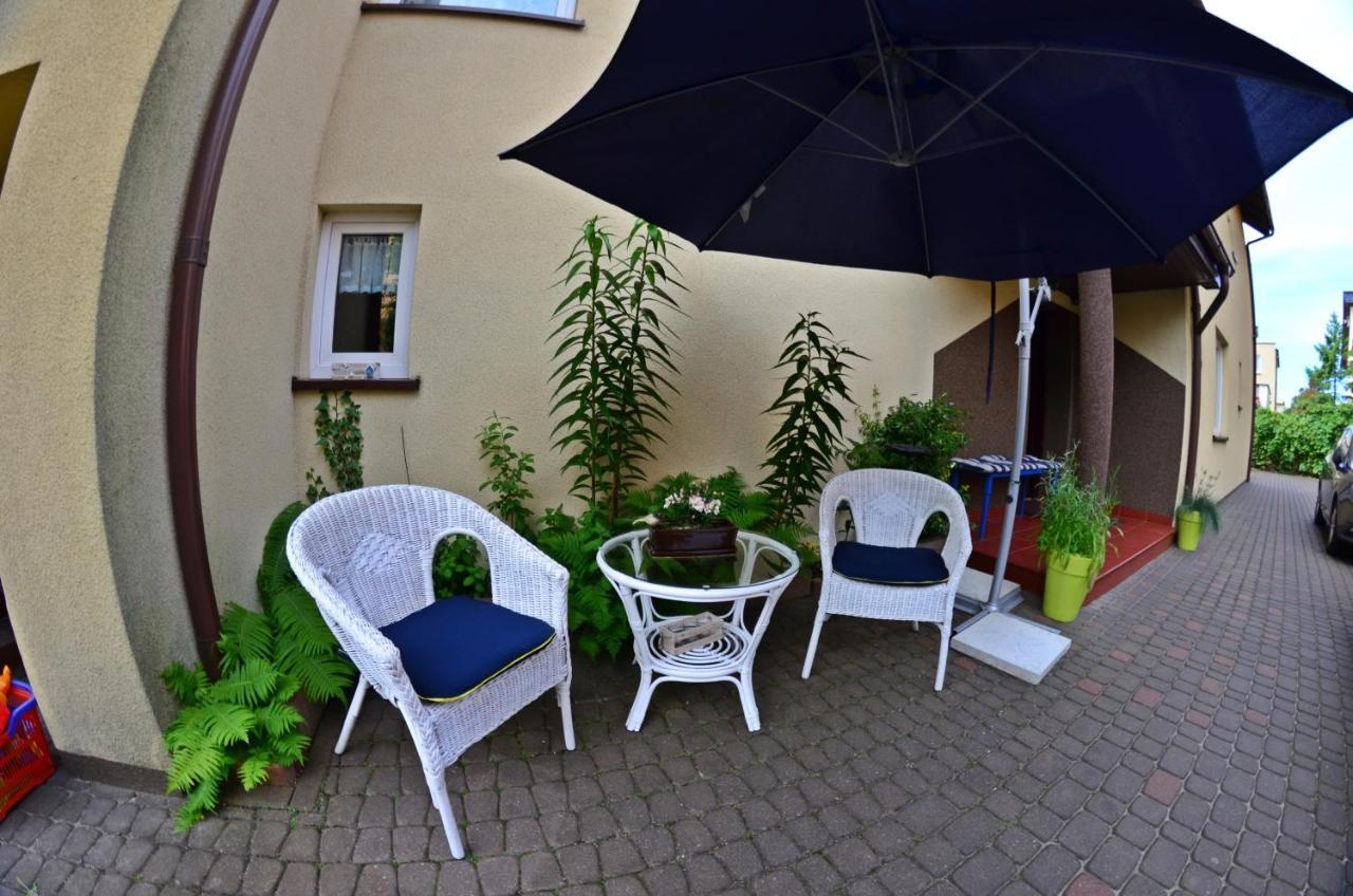 Iwona Pokoje Apartamenty Карвиа Экстерьер фото