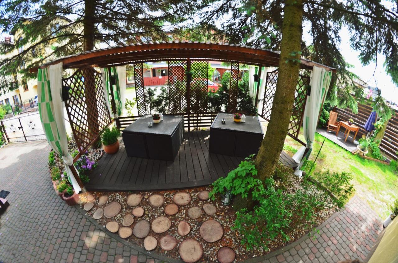 Iwona Pokoje Apartamenty Карвиа Экстерьер фото