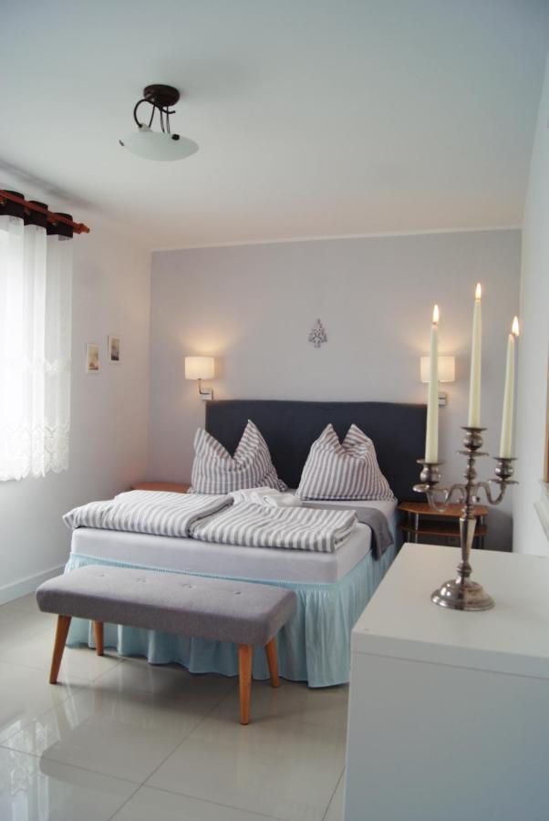 Iwona Pokoje Apartamenty Карвиа Экстерьер фото