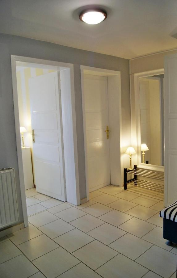 Iwona Pokoje Apartamenty Карвиа Экстерьер фото