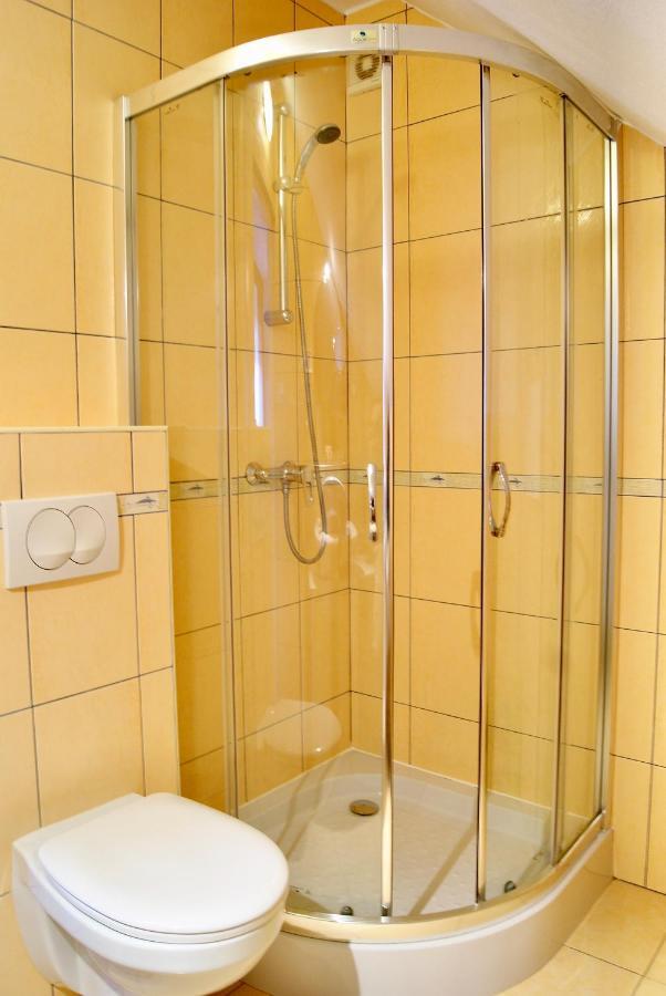 Iwona Pokoje Apartamenty Карвиа Экстерьер фото