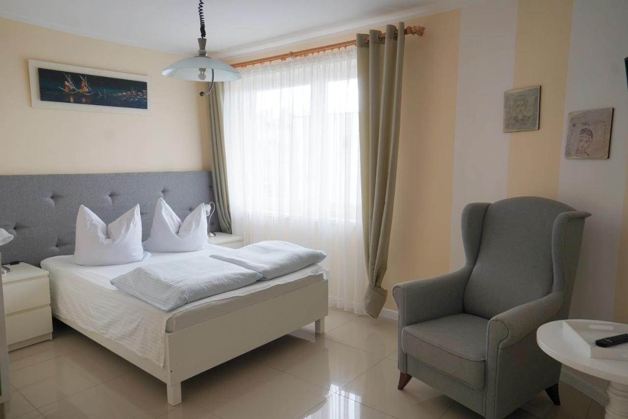 Iwona Pokoje Apartamenty Карвиа Экстерьер фото