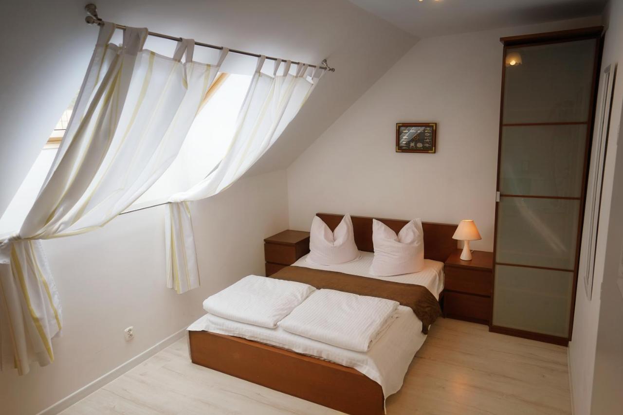 Iwona Pokoje Apartamenty Карвиа Экстерьер фото