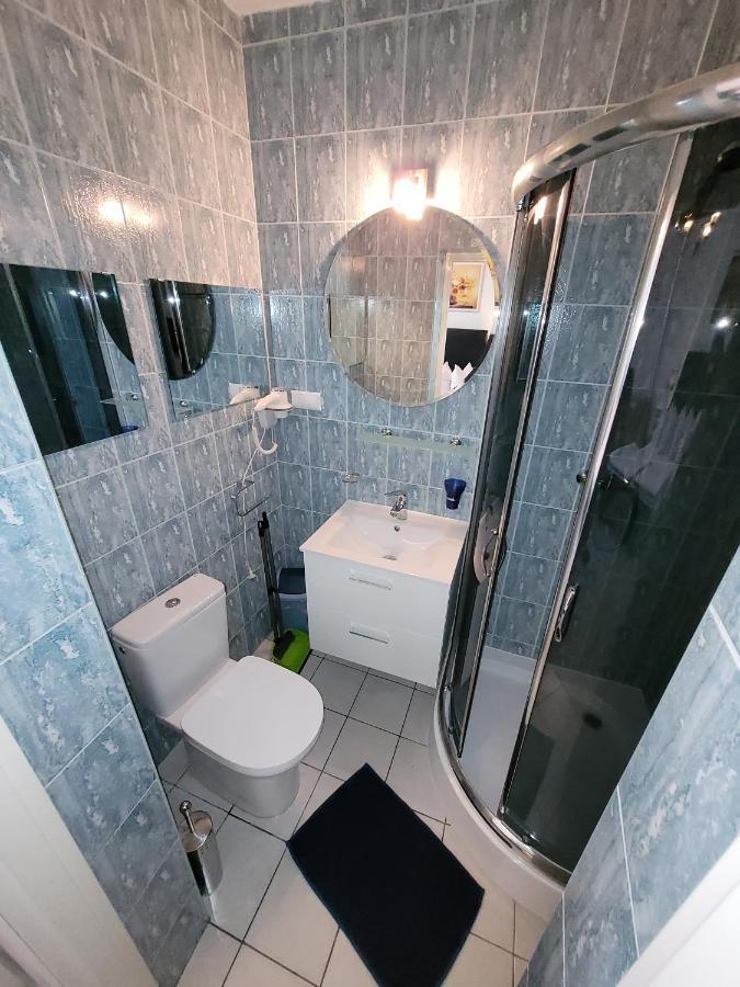 Iwona Pokoje Apartamenty Карвиа Экстерьер фото