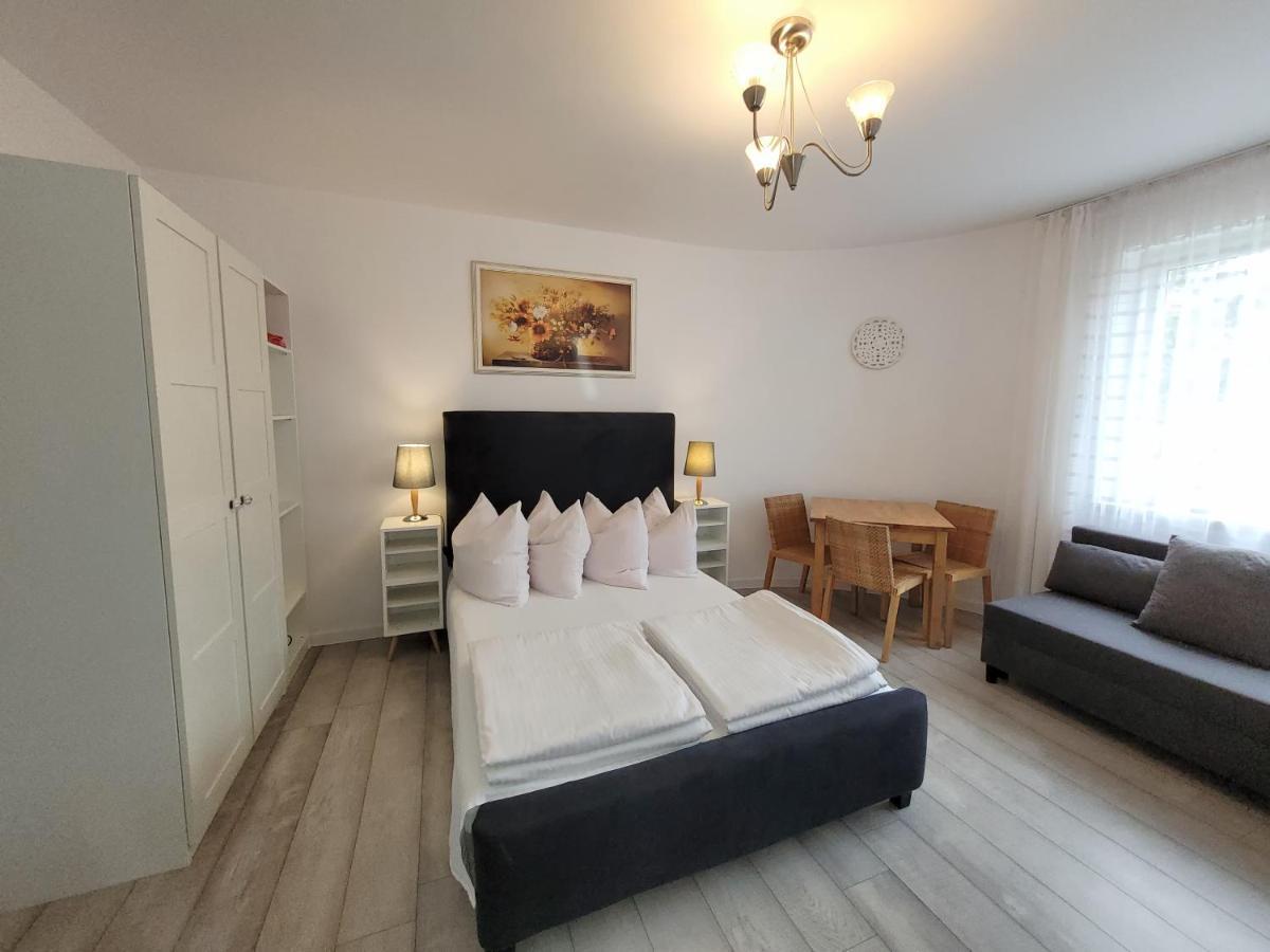 Iwona Pokoje Apartamenty Карвиа Экстерьер фото