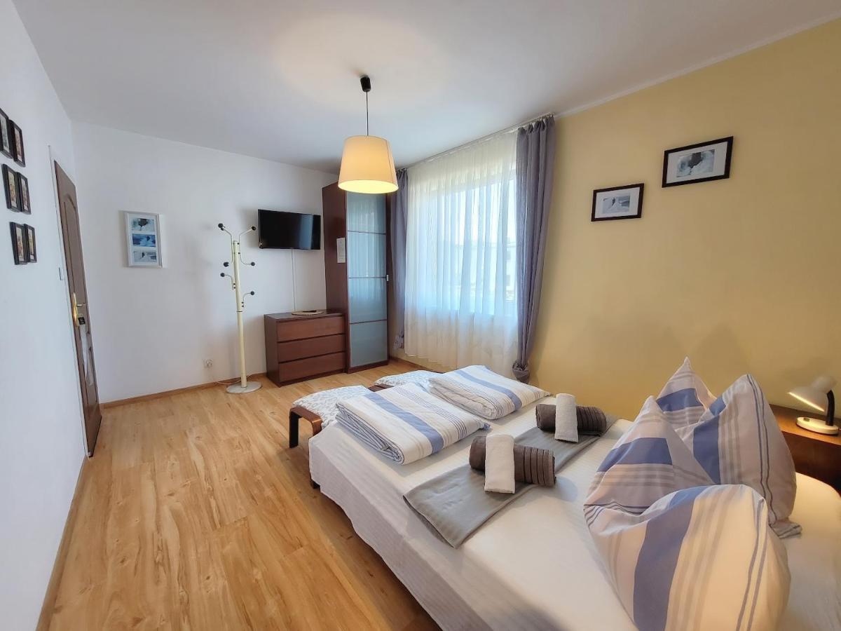 Iwona Pokoje Apartamenty Карвиа Экстерьер фото